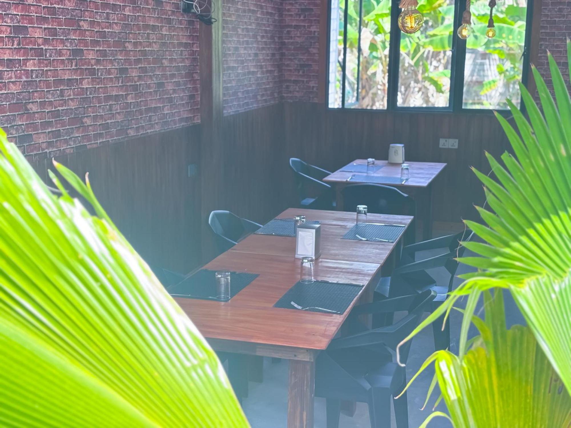 Mathiveri Thundi Inn Luaran gambar